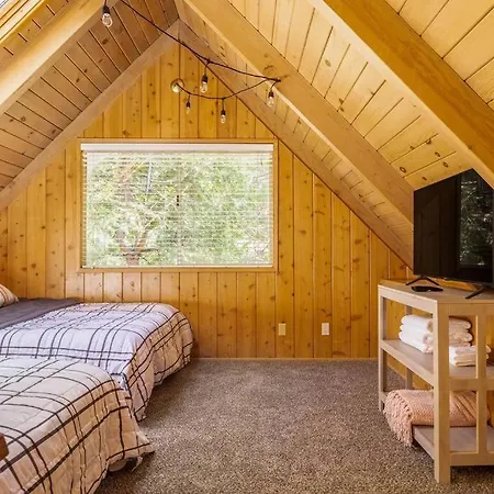 Family Lake Arrowhead Home Sleeps 12 And Gameroom Exterior photo