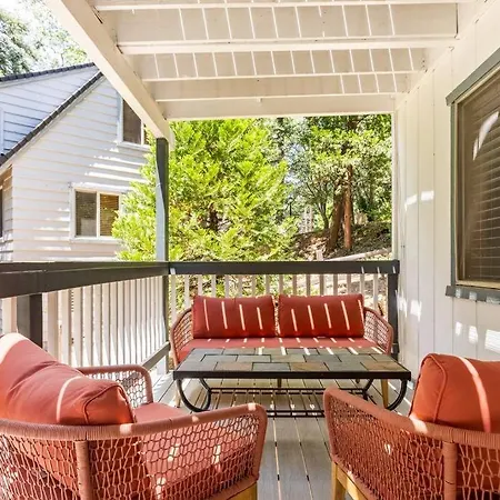 Family Lake Arrowhead Home Sleeps 12 And Gameroom Exterior photo