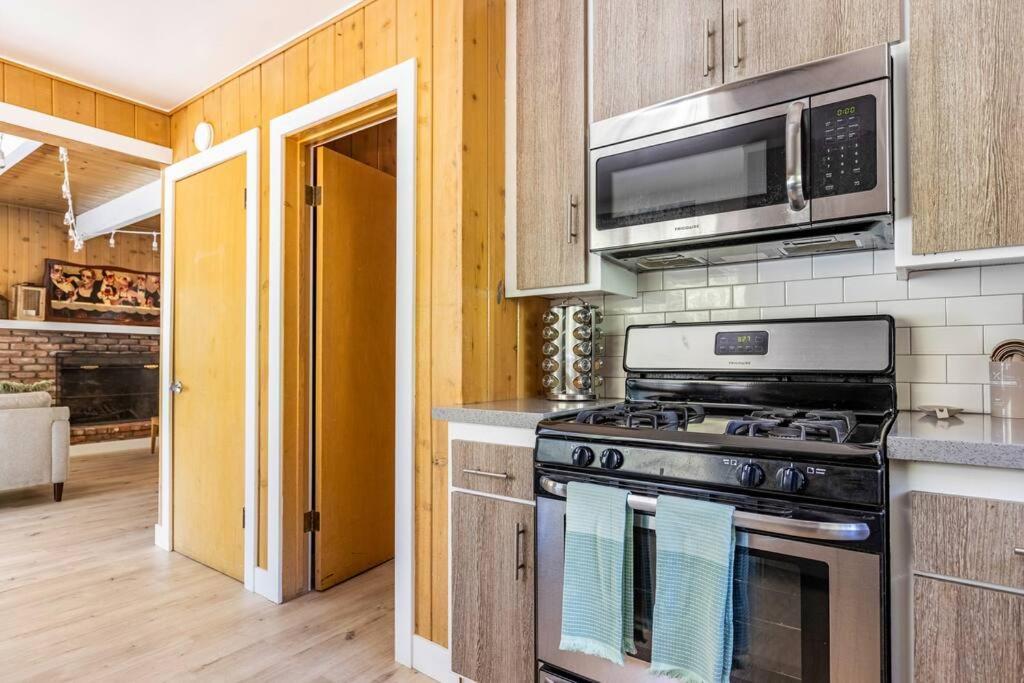 Family Arrowhead Sleeps 12 And Gameroom * Lake Arrowhead